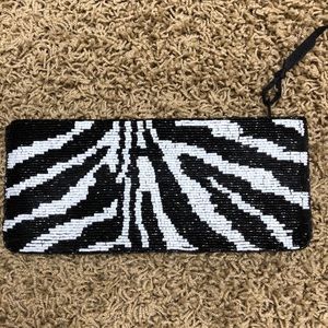 Black white beaded clutch - Cache